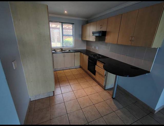 3 BEDROOM APARTMENT FOR SALE IN WESTBROOK